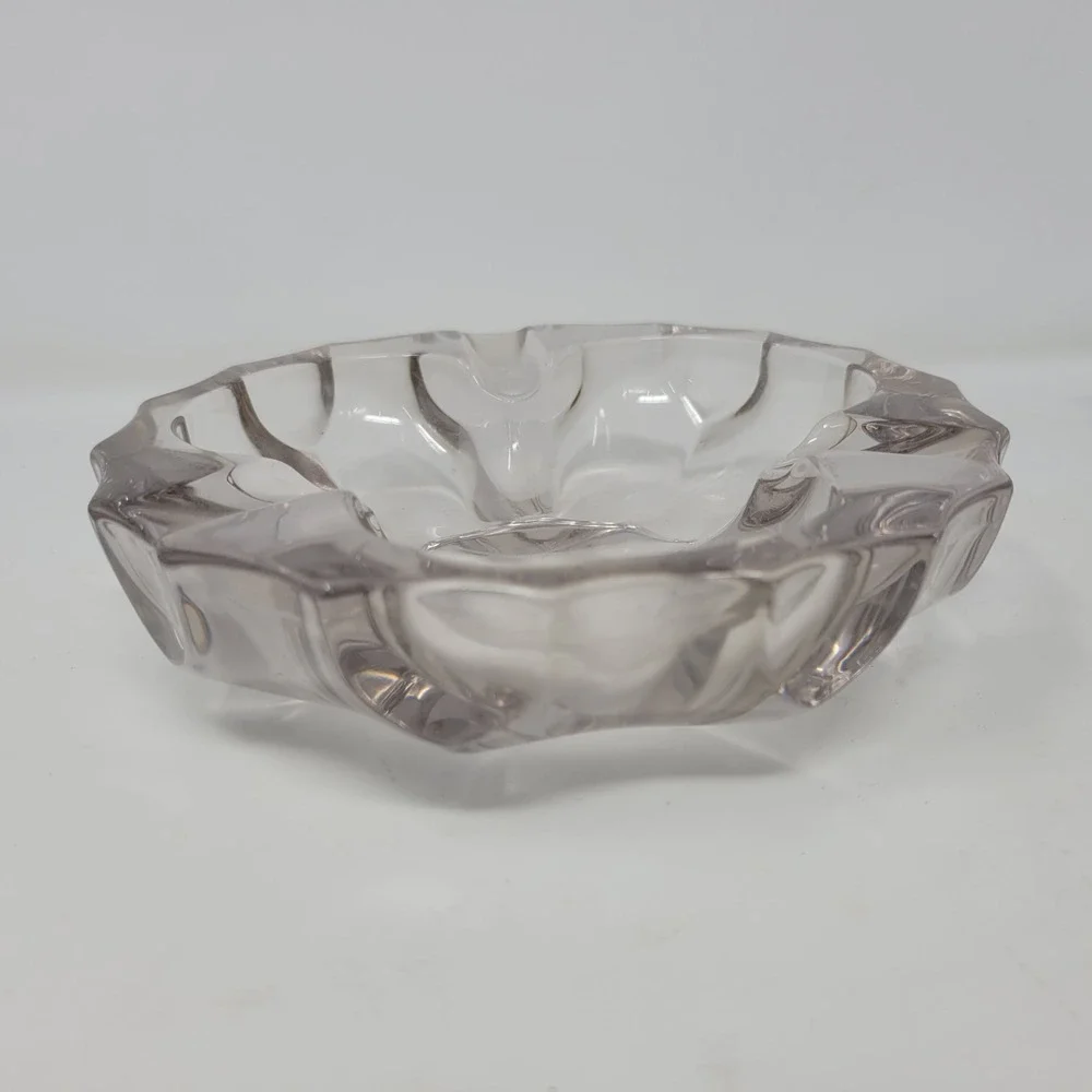 Vintage Clear Crystal Glass Ashtray Ashtray Dish‎ with Scalloped Edge